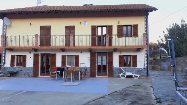 casa indipendente in vendita a Monastero Bormida