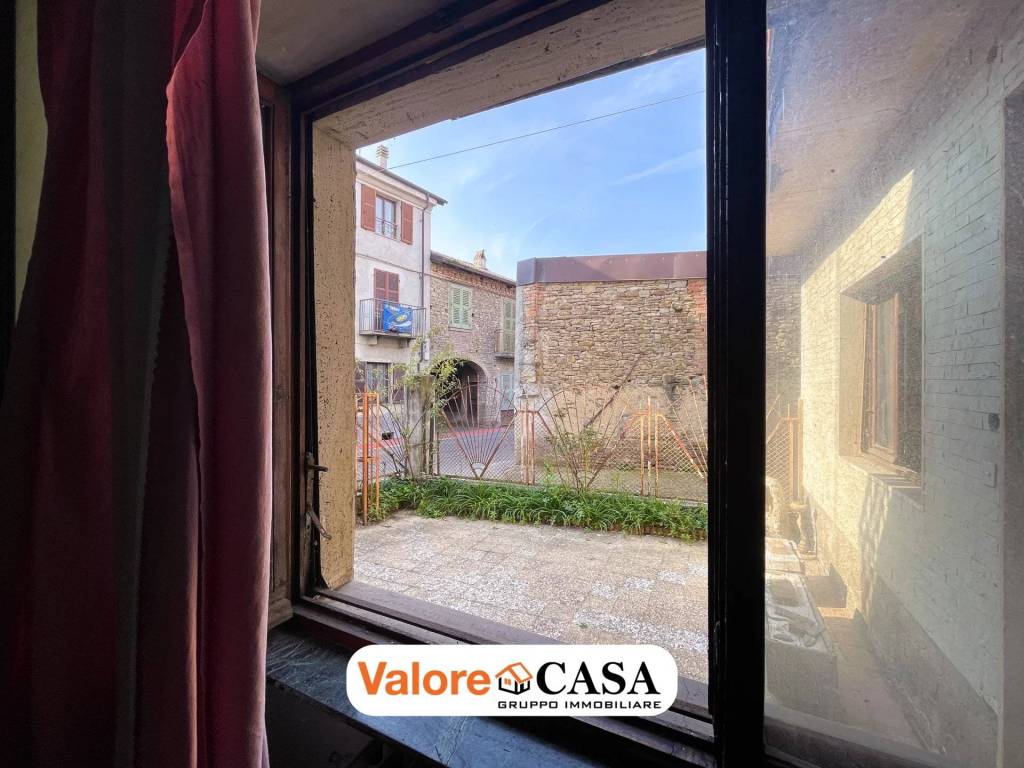 casa indipendente in vendita a Monastero Bormida