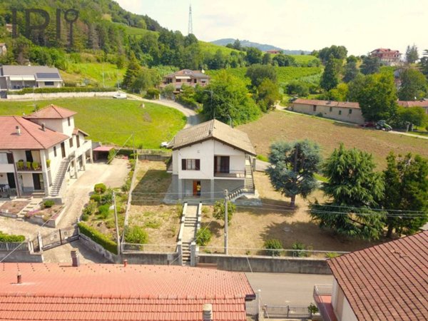 casa indipendente in vendita a Monastero Bormida