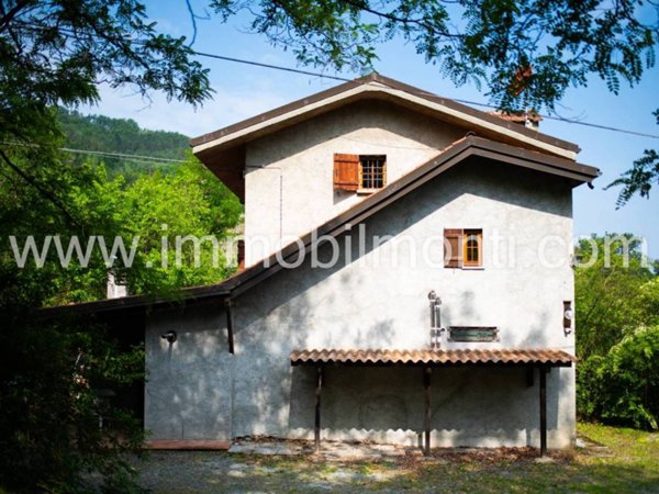casa indipendente in vendita a Monastero Bormida