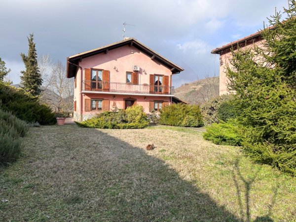 casa indipendente in vendita a Monastero Bormida