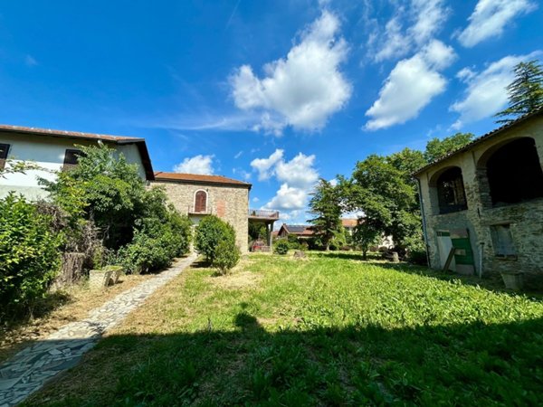 casa indipendente in vendita a Monastero Bormida