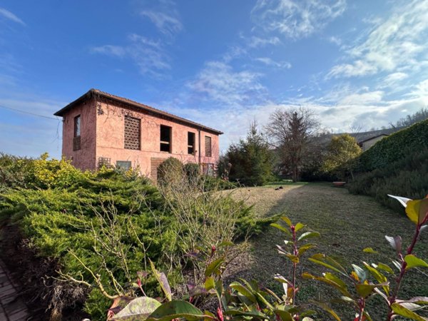 casa indipendente in vendita a Monastero Bormida