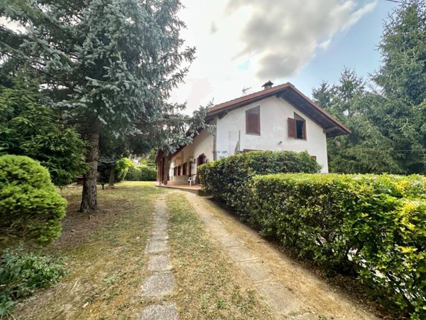 casa indipendente in vendita a Monastero Bormida
