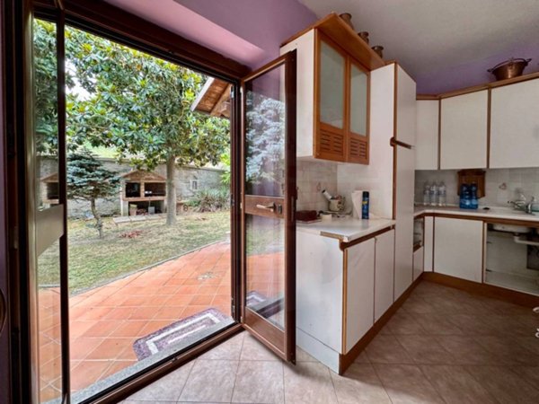 casa indipendente in vendita a Monastero Bormida