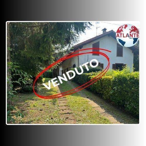 casa indipendente in vendita a Monastero Bormida