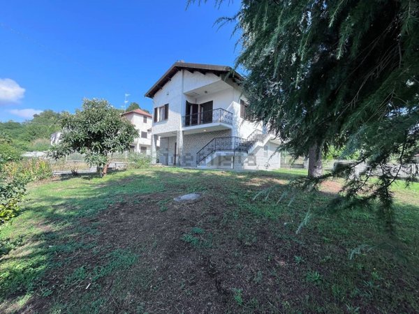 casa indipendente in vendita a Monastero Bormida