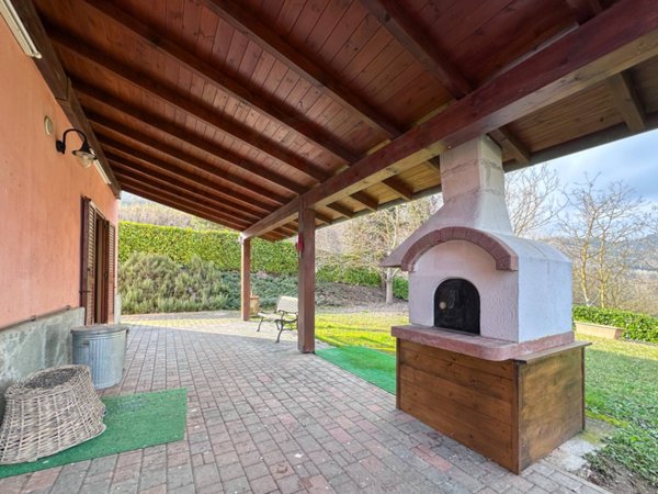 casa indipendente in vendita a Monastero Bormida