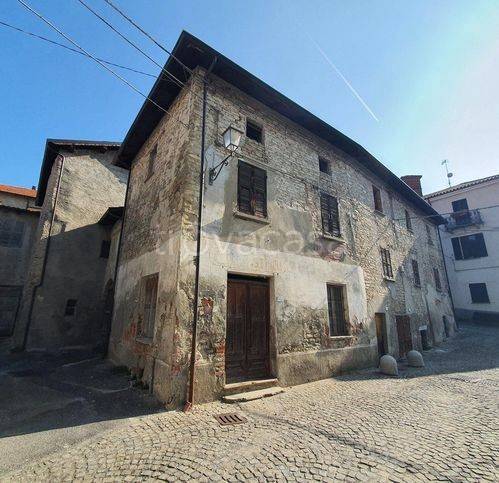 casa indipendente in vendita a Monastero Bormida