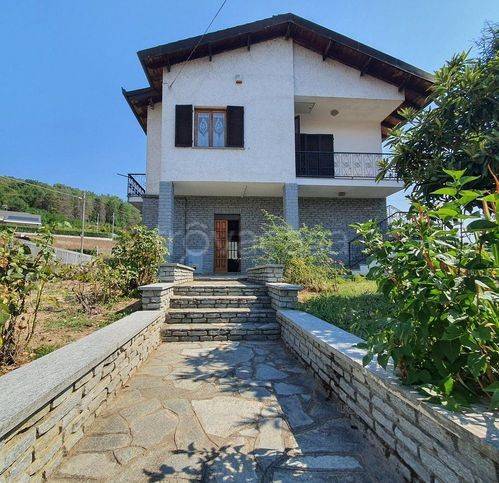 casa indipendente in vendita a Monastero Bormida