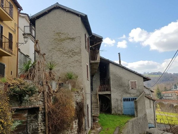 casa indipendente in vendita a Monastero Bormida