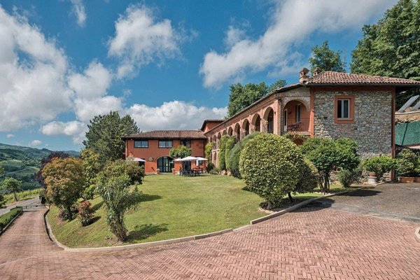 casale in vendita a Monastero Bormida
