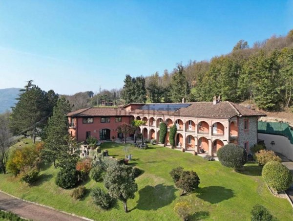 casale in vendita a Monastero Bormida