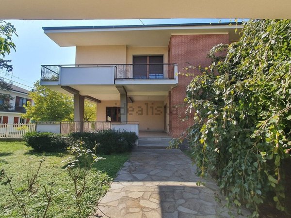 casa indipendente in vendita a Monastero Bormida