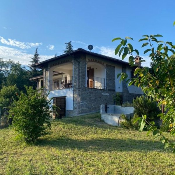 casa indipendente in vendita a Monastero Bormida
