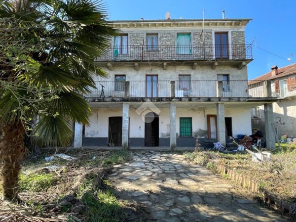 casa indipendente in vendita a Monastero Bormida