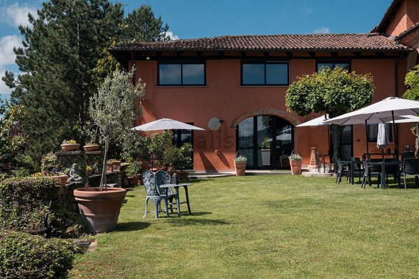 casa indipendente in vendita a Monastero Bormida