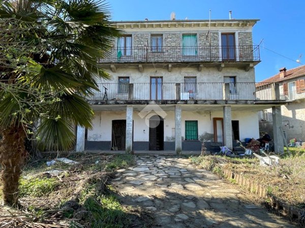 casa indipendente in vendita a Monastero Bormida