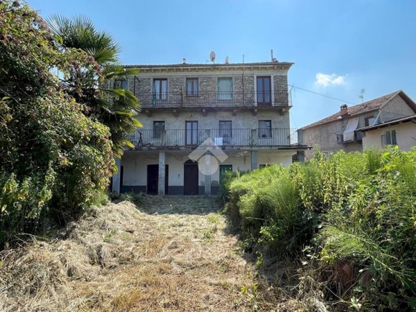 casa indipendente in vendita a Monastero Bormida