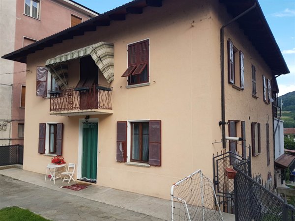 casa indipendente in vendita a Monastero Bormida