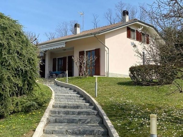 casa indipendente in vendita a Moncalvo