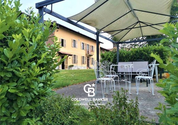 casa indipendente in vendita a Moncalvo in zona Stazione