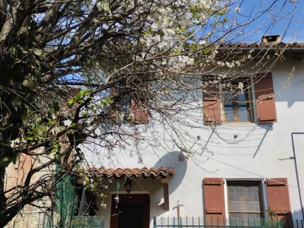 casa indipendente in vendita a Moncalvo