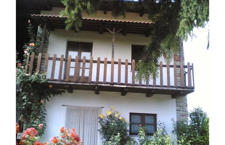 casa indipendente in vendita a Moncalvo in zona Castellino