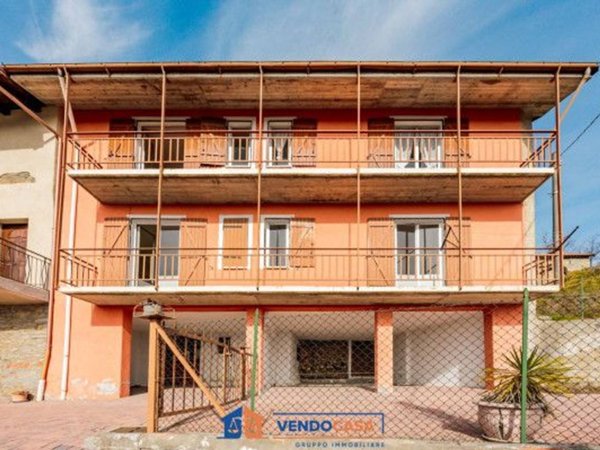 casa indipendente in vendita a Moncalvo in zona Castellino