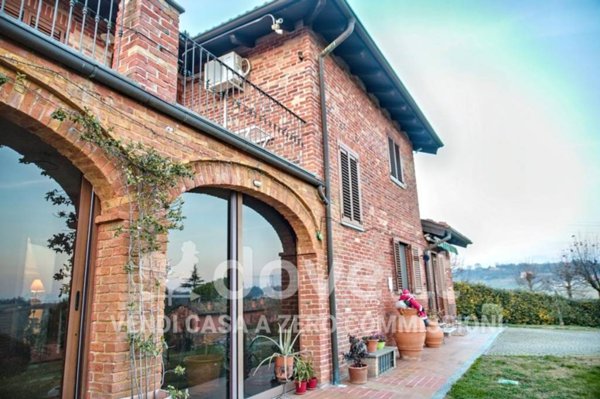 casa indipendente in vendita a Moncalvo in zona Gessi