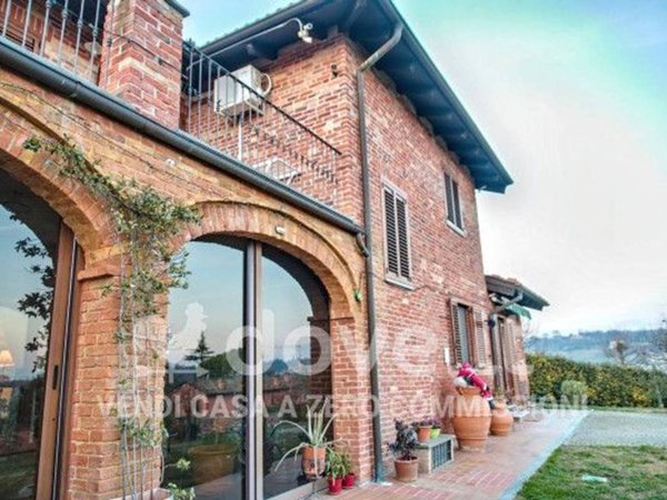 casa indipendente in vendita a Moncalvo in zona Gessi