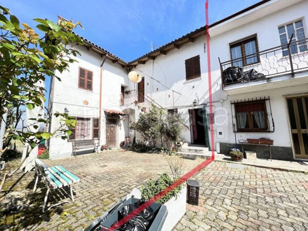 casa indipendente in vendita a Moncalvo in zona Patro