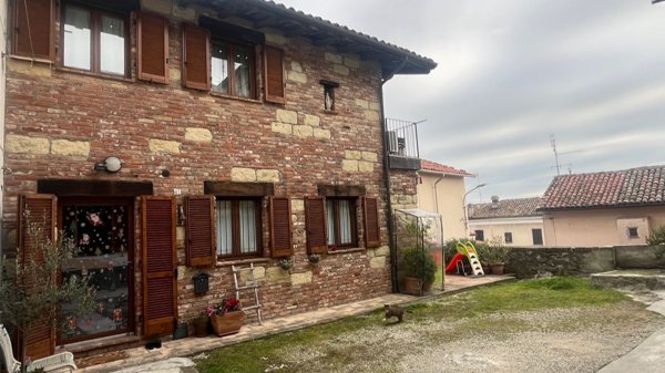 casa indipendente in vendita a Moncalvo