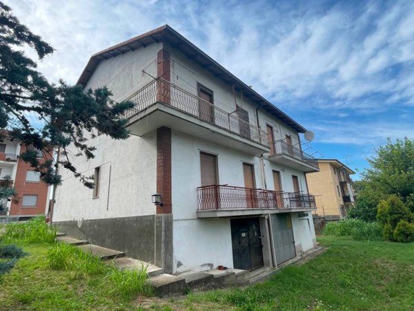 casa indipendente in vendita a Moncalvo