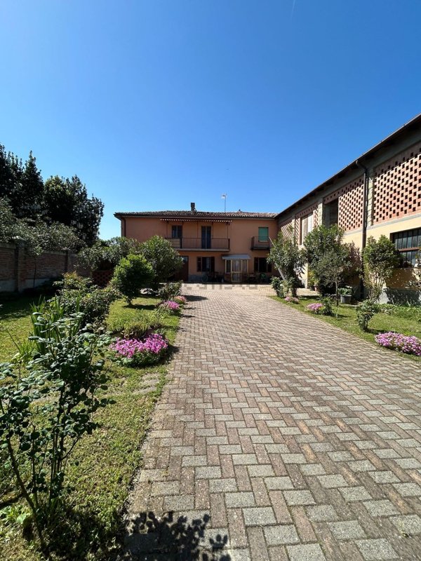 casale in vendita a Moncalvo