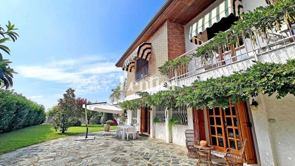 casa indipendente in vendita a Moncalvo