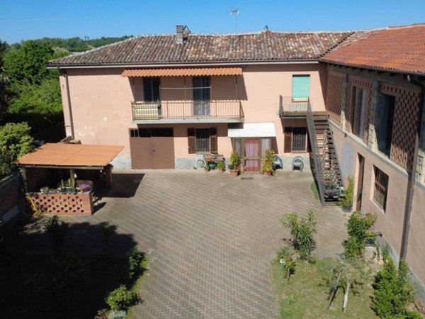 casa indipendente in vendita a Moncalvo