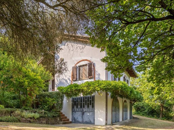 casa indipendente in vendita a Moncalvo in zona Gessi