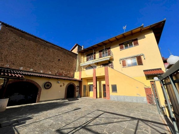 casa semindipendente in vendita a Moncucco Torinese in zona Borelli