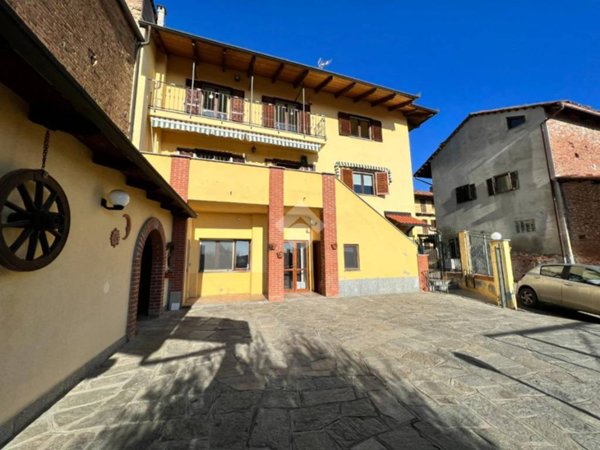 casa indipendente in vendita a Moncucco Torinese in zona Borelli