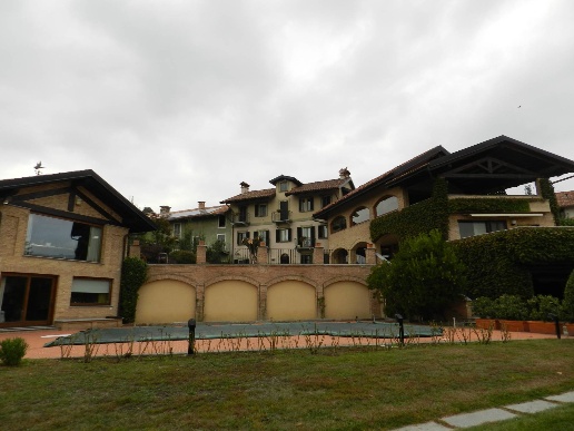 casale in vendita a Moncucco Torinese in zona Borelli