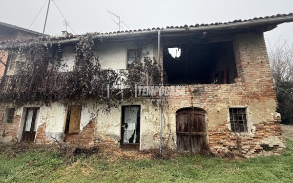 casale in vendita a Moncucco Torinese