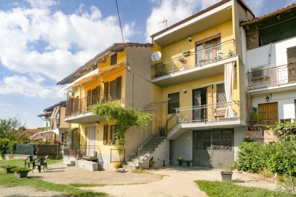 casa indipendente in vendita a Moncucco Torinese in zona Borelli
