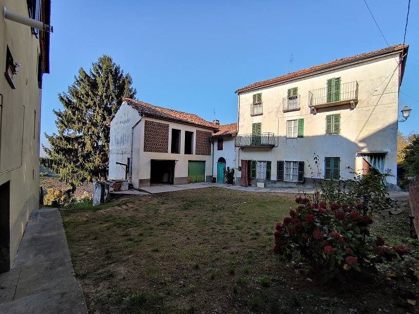 casa indipendente in vendita a Mongardino