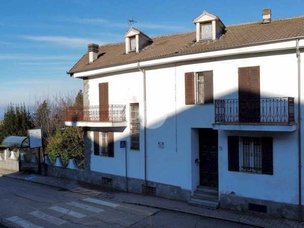 casa indipendente in vendita a Mongardino
