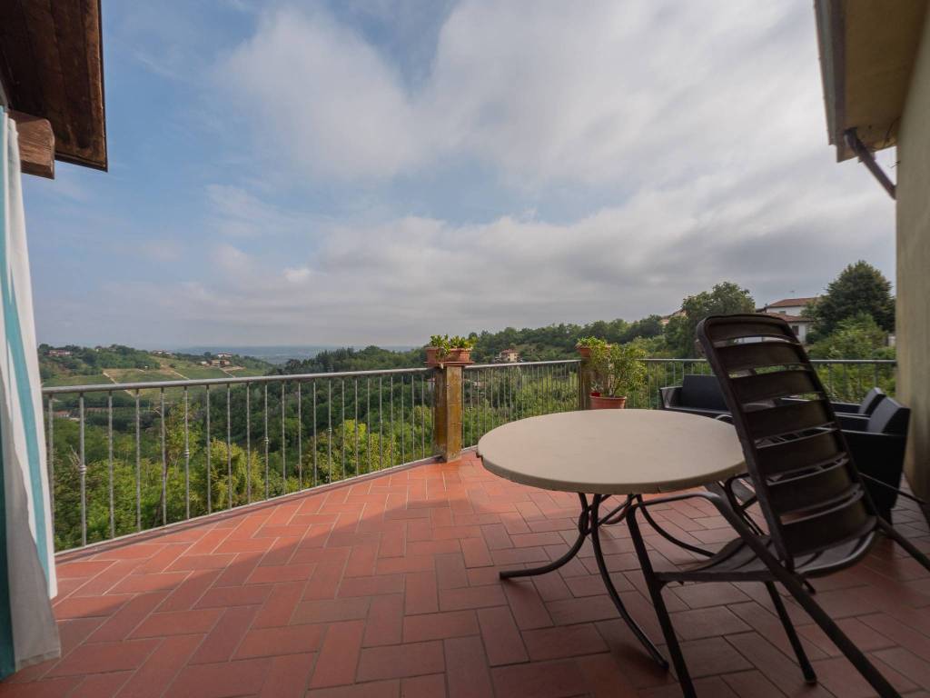 casa indipendente in vendita a Mongardino in zona Serra d'Asti.