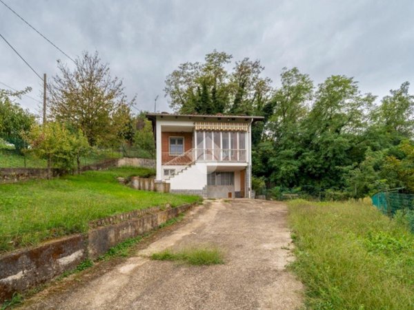 casa indipendente in vendita a Mongardino