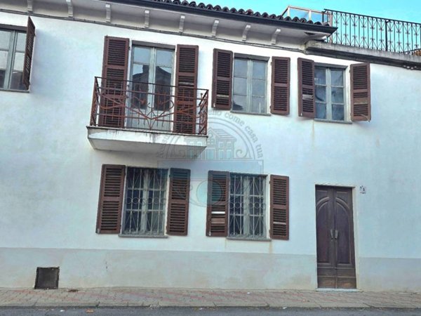 casa indipendente in vendita a Mongardino