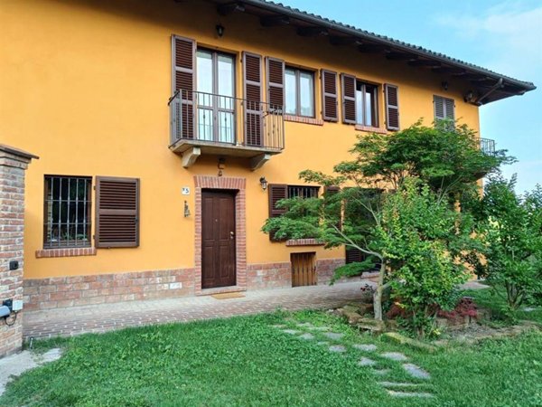 casa indipendente in vendita a Mongardino