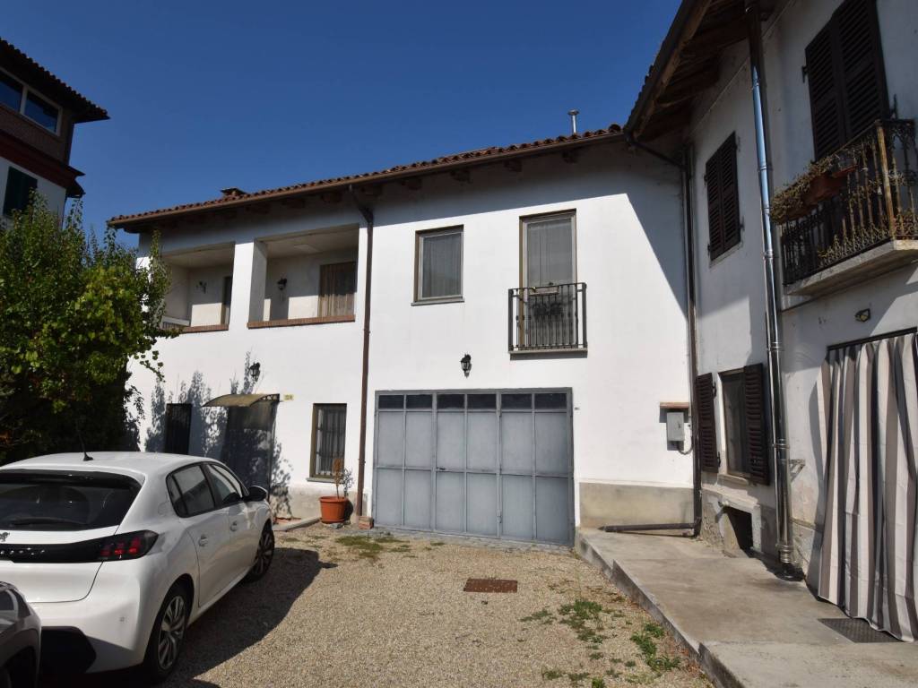 casa indipendente in vendita a Mongardino